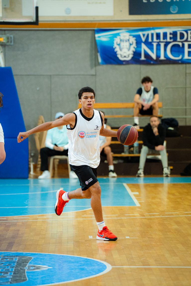Joueur en action lors du All Riviera Combine